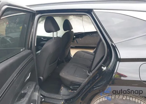 2022 Hyundai Tucson Sel z USA, uszkodzony, nr VIN 5NMJB3AE2NH136213